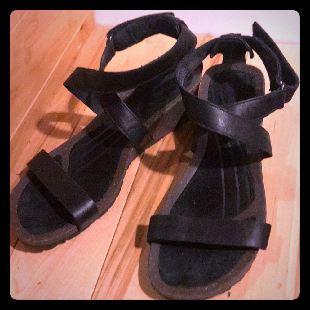 Teva Cabrillo Strap Wedge 2